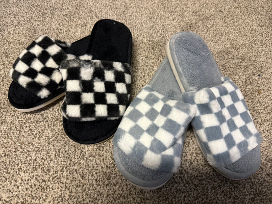 Checkered Fuzzy Slipper Slides